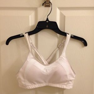 Moving Comfort Urban X-crossover Bra